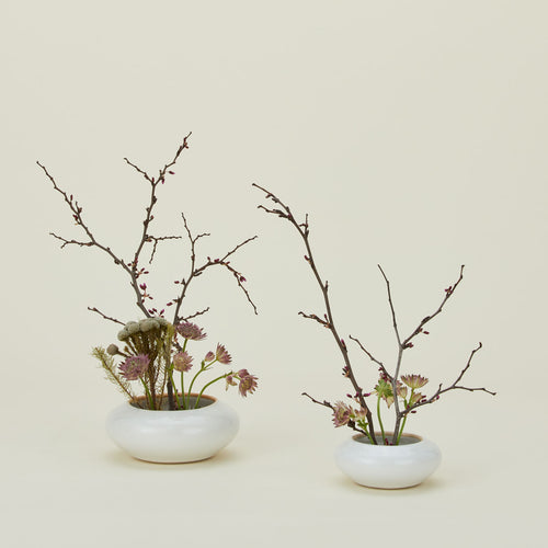 Stoneware Ikebana Vase in White in two sizes with flowers.